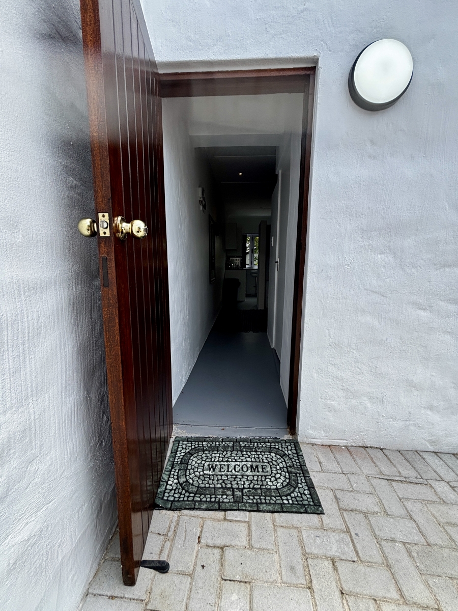 1 Bedroom Property for Sale in Plettenberg Bay Central Western Cape